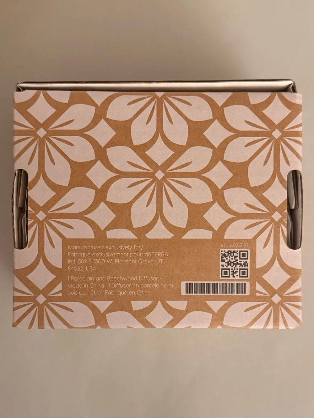 Doterra Desert Bloom Passive Diffuser Ceramic with Wooden Base for Small Spaces